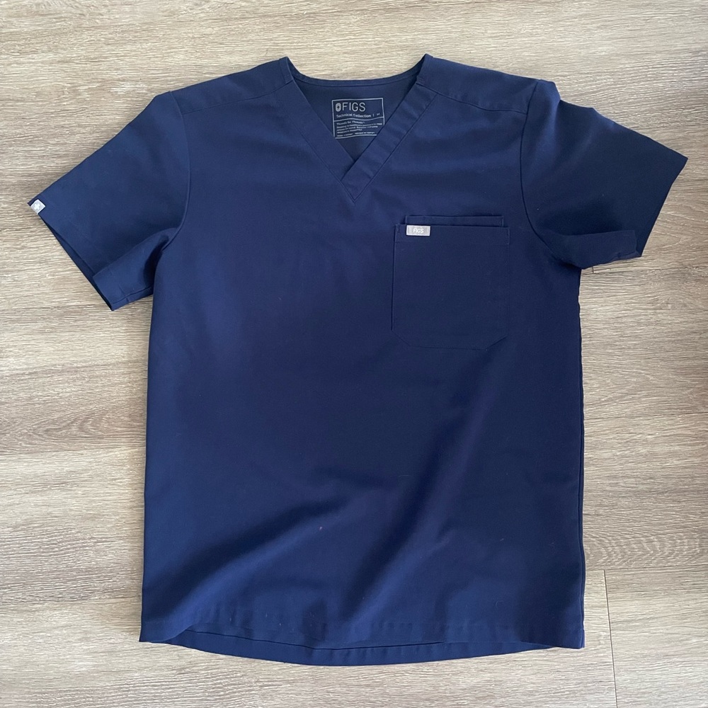 Figs scrub top, size medium.
